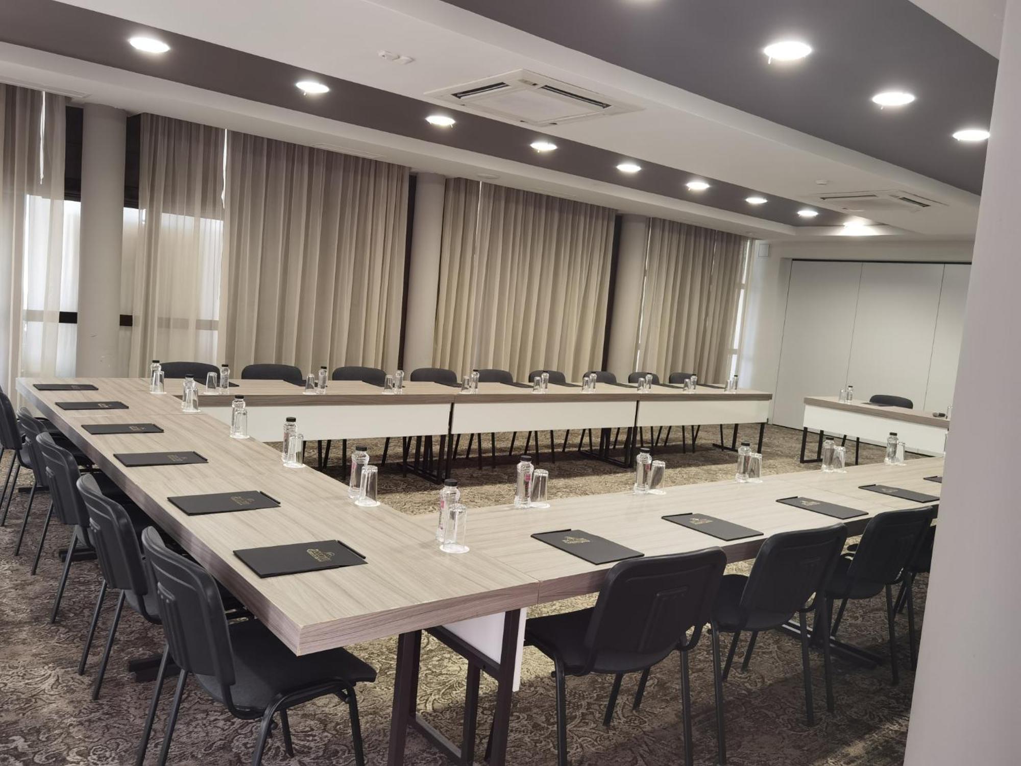 Belchin Garden Spa&Wellness Екстер'єр фото