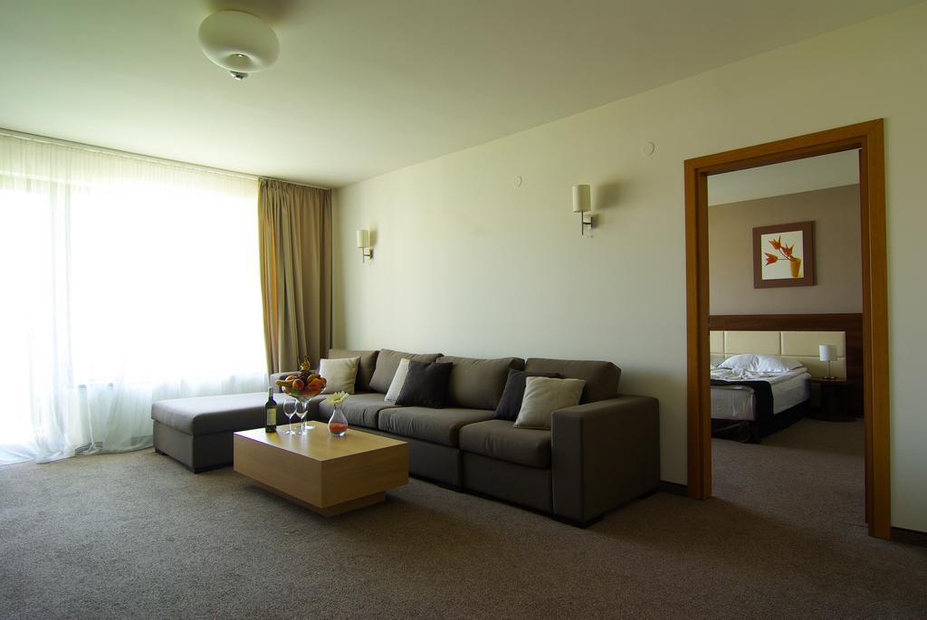 Belchin Garden Spa&Wellness Екстер'єр фото